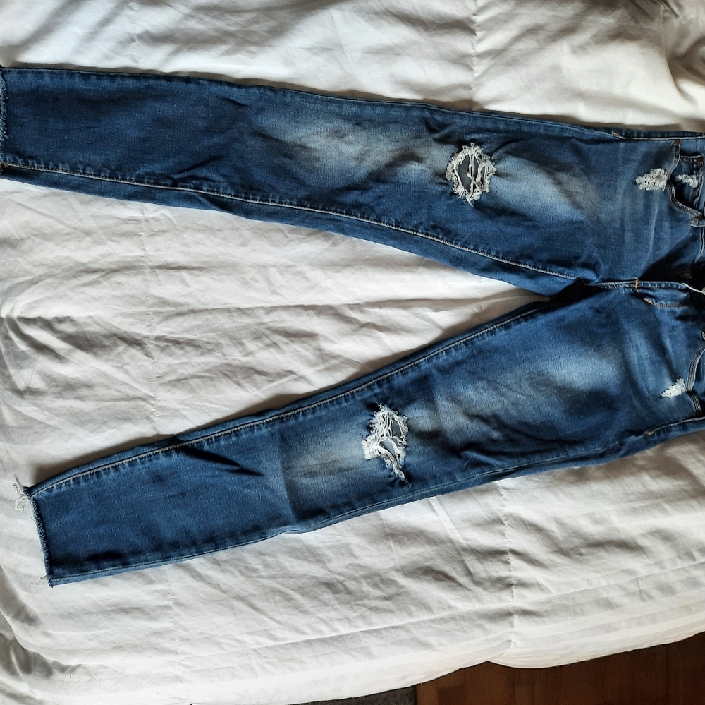 Articles of Society Sarah Distressed Jeans 27